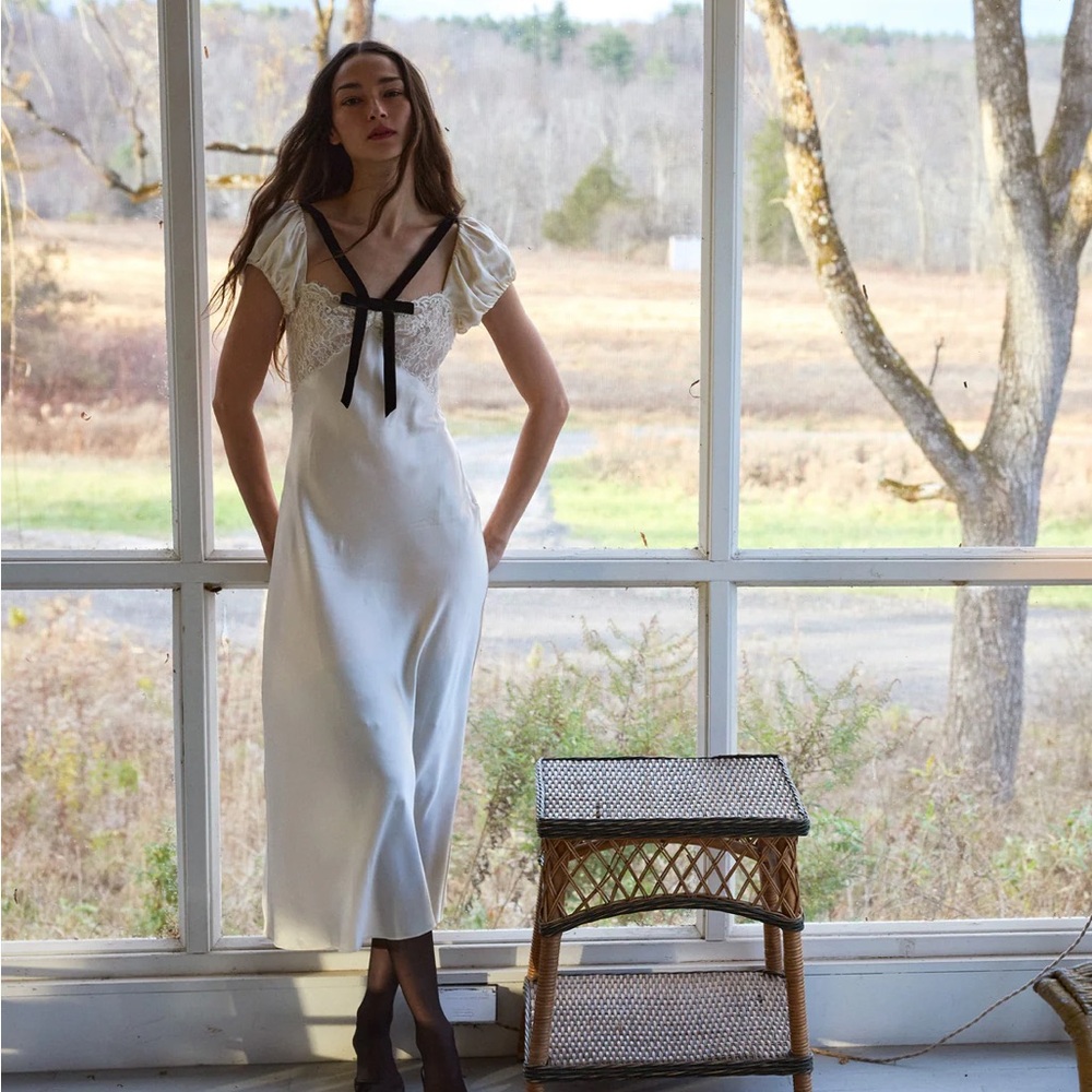 Doen Rare Sabrina Silk Dress